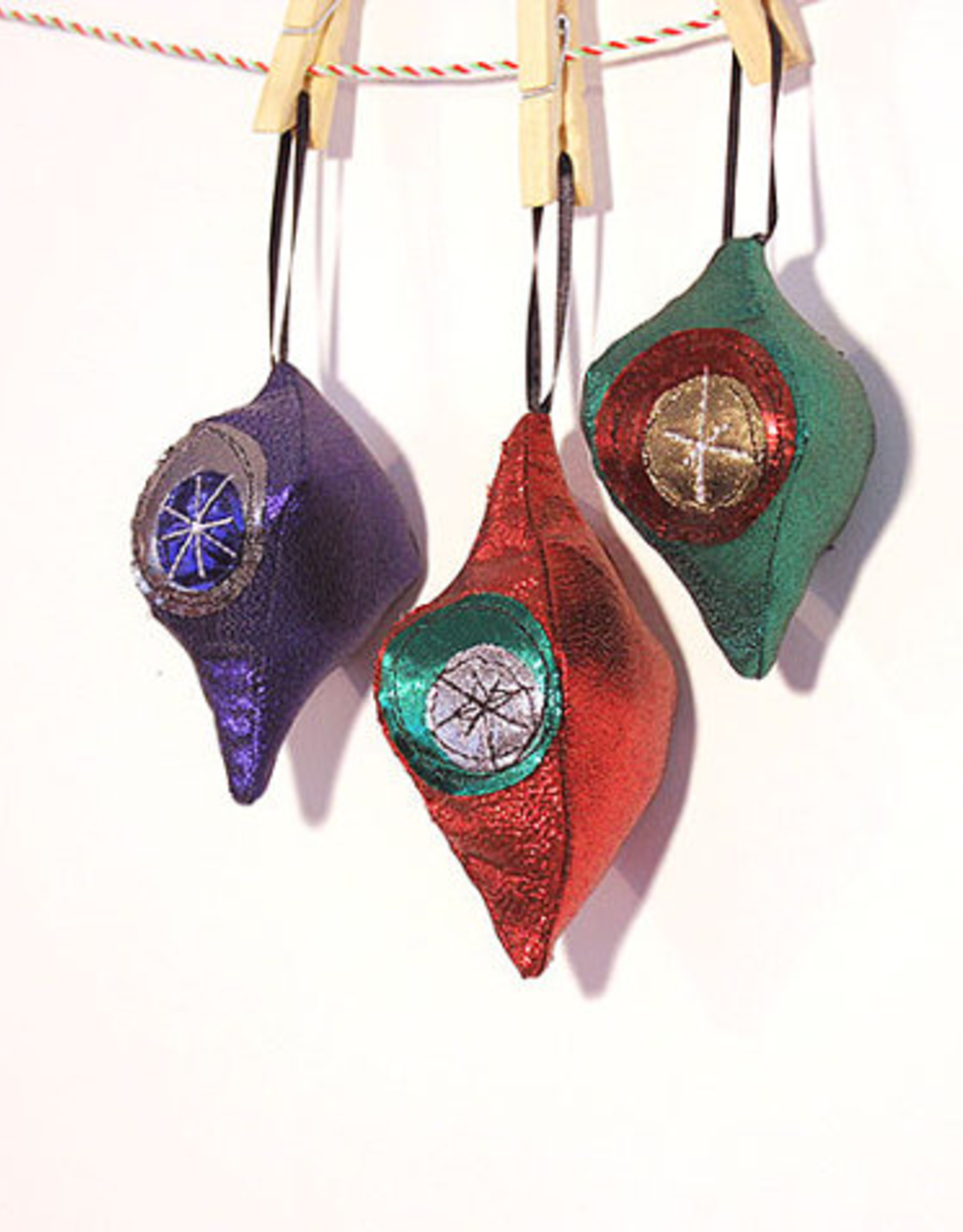 Retro Bulb Ornament Fabric Single (Assorted Designs)