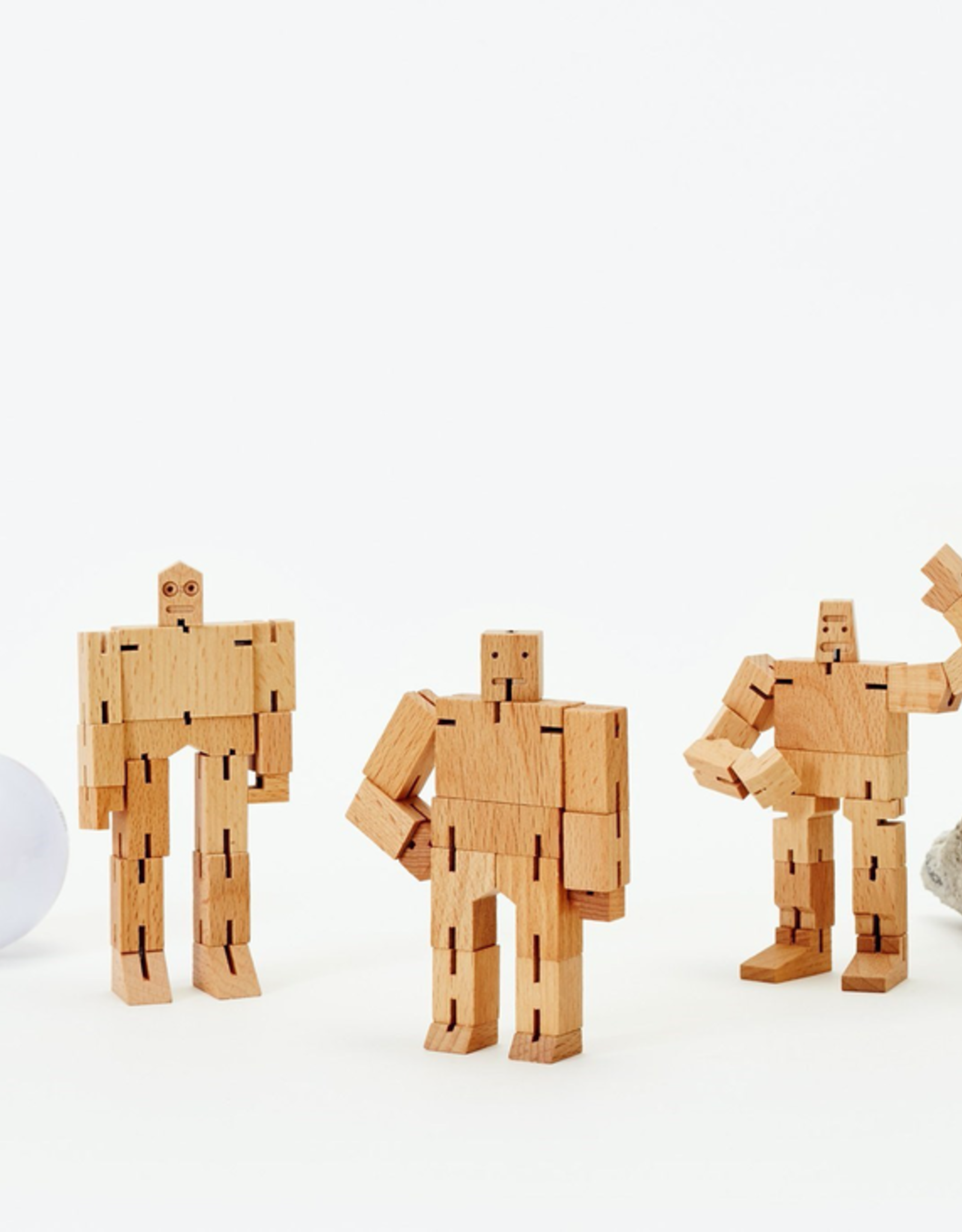 Guthrie or Julien Challenge Cubebot
