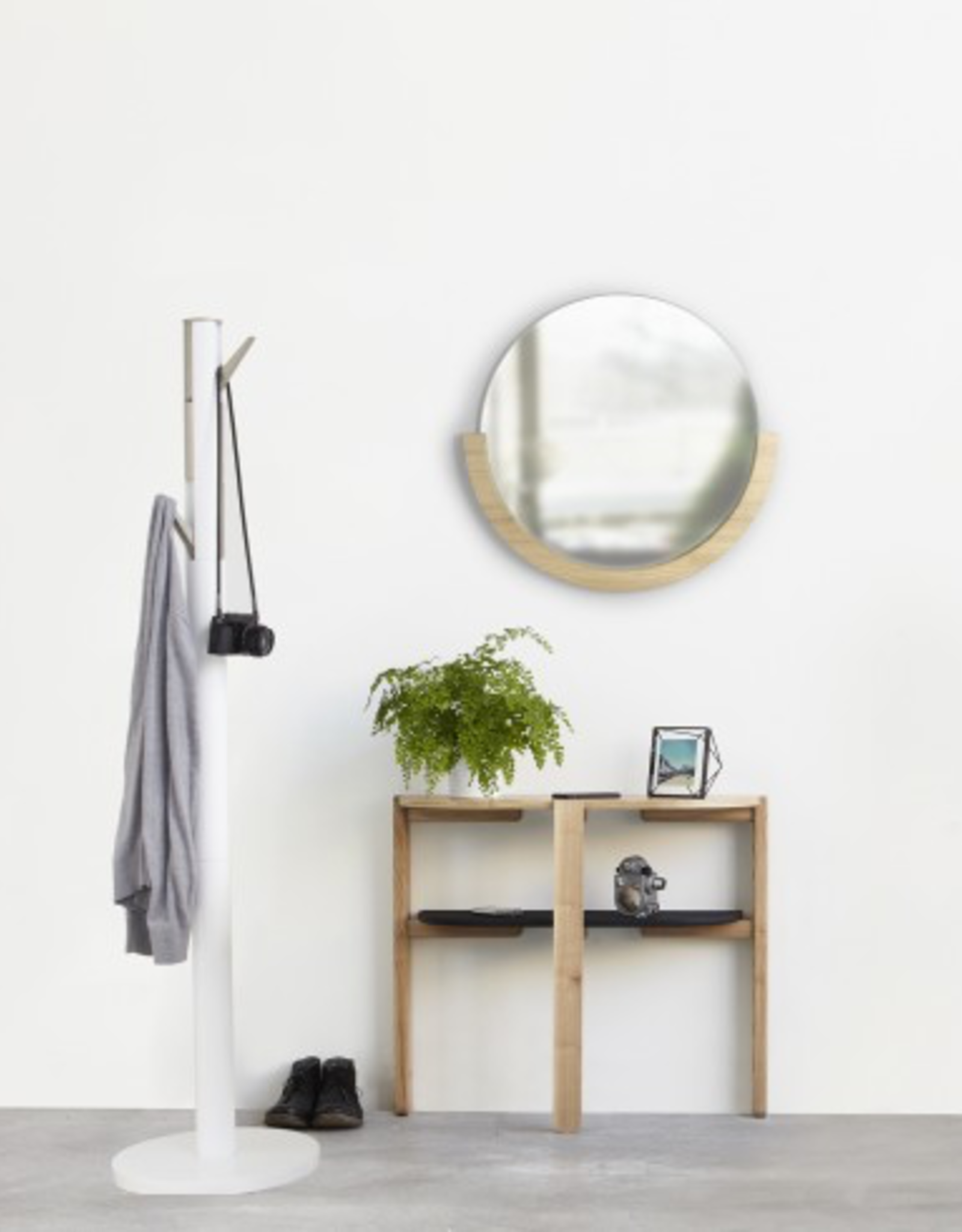 Mira Natural - Small 22.5"