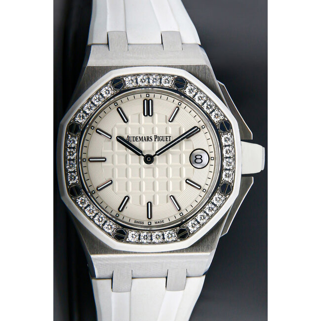 Audemars Piguet AUDEMARS PIGUET ROYAL OAK OFFSHORE QUARTZ 37MM (2016 B+ P) #67540SK.ZZ.A010CA.01