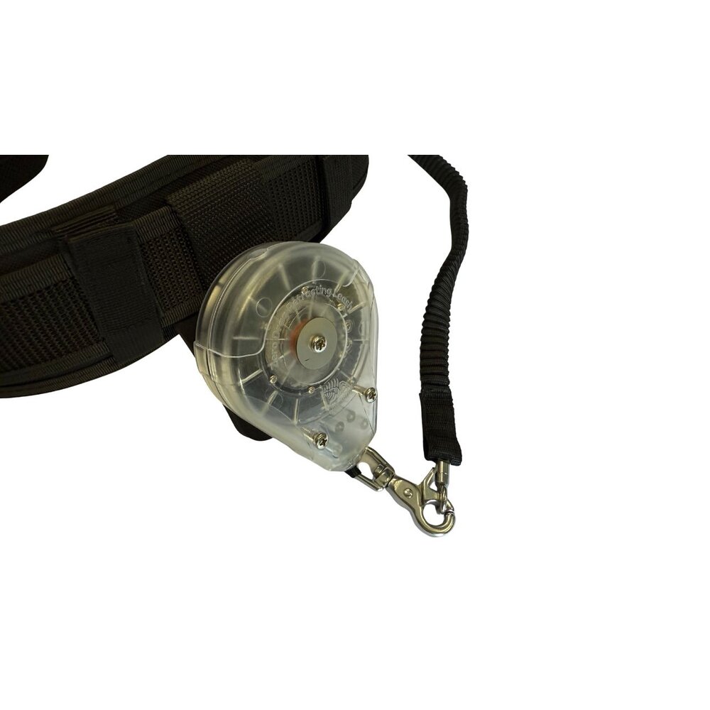 Zero Drag Retracting Leash System