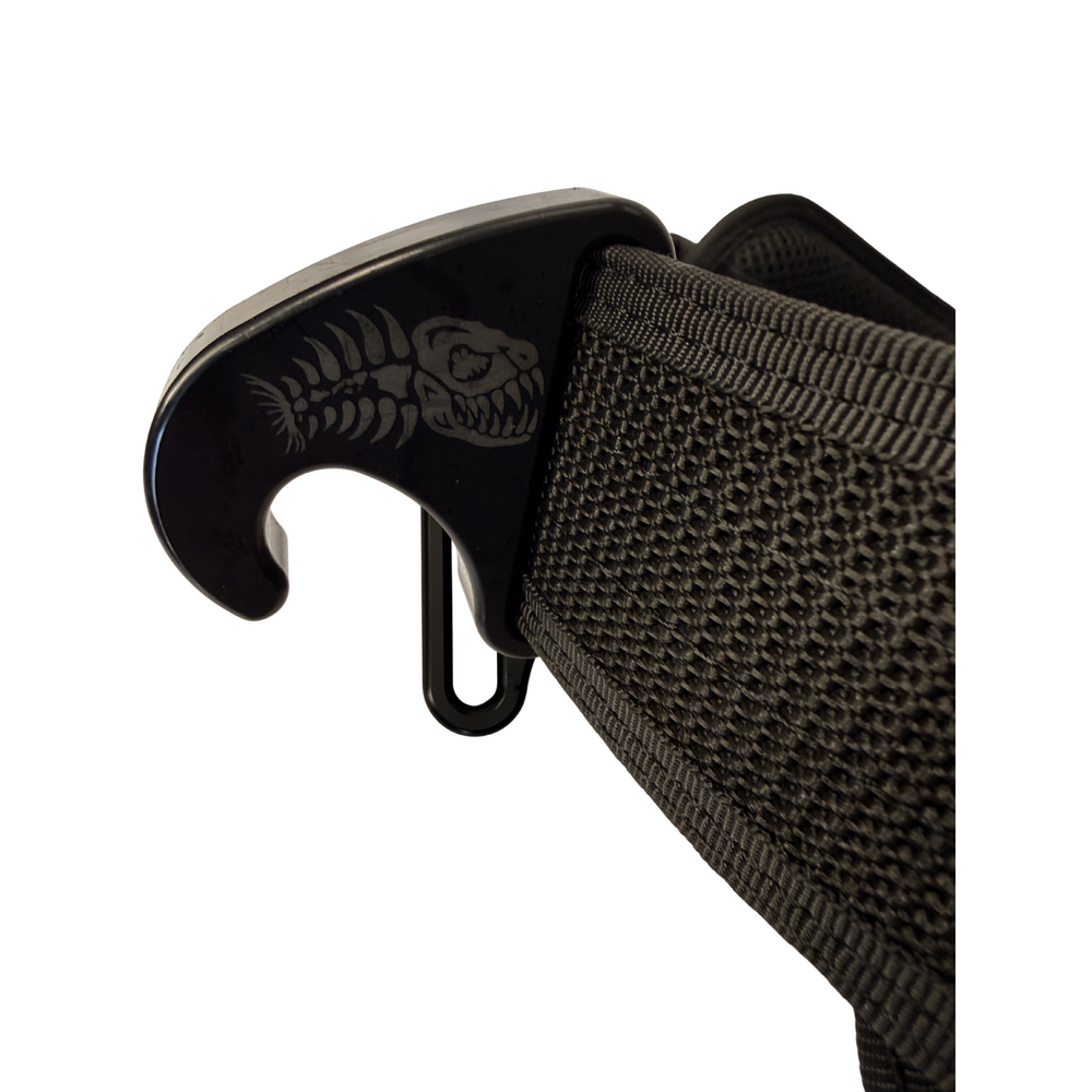 Zero Drag Retracting Leash System
