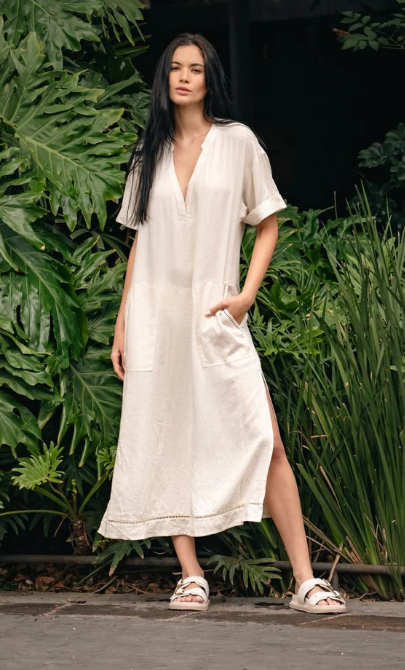K25200-03 Capri Travel Dress Raw Moyen