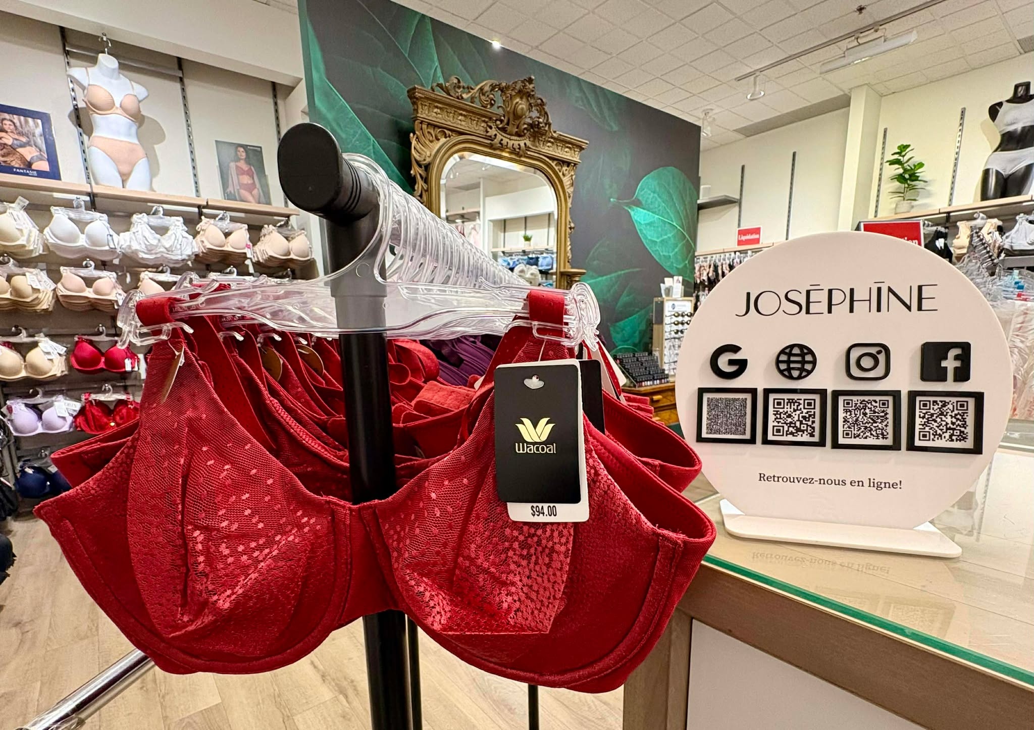 855303 Back Appeal fashion Regina Red