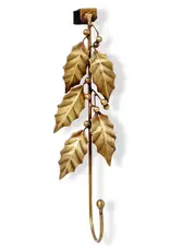 Holly Leaf Wreath Hanger