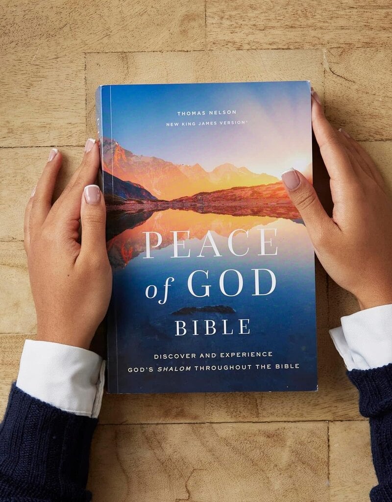 Peace of God Bible (NKJV, Red Letter, Comfort Print, Softcover)