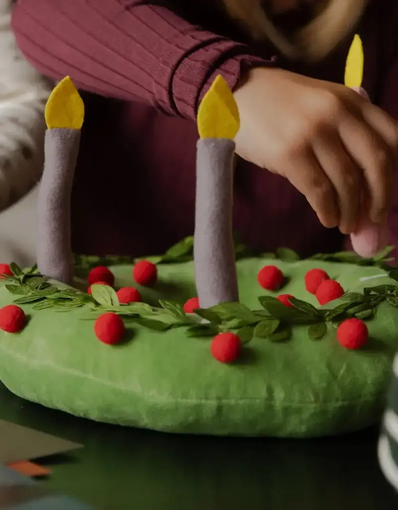 Advent 2026 Plush Candle Wreath