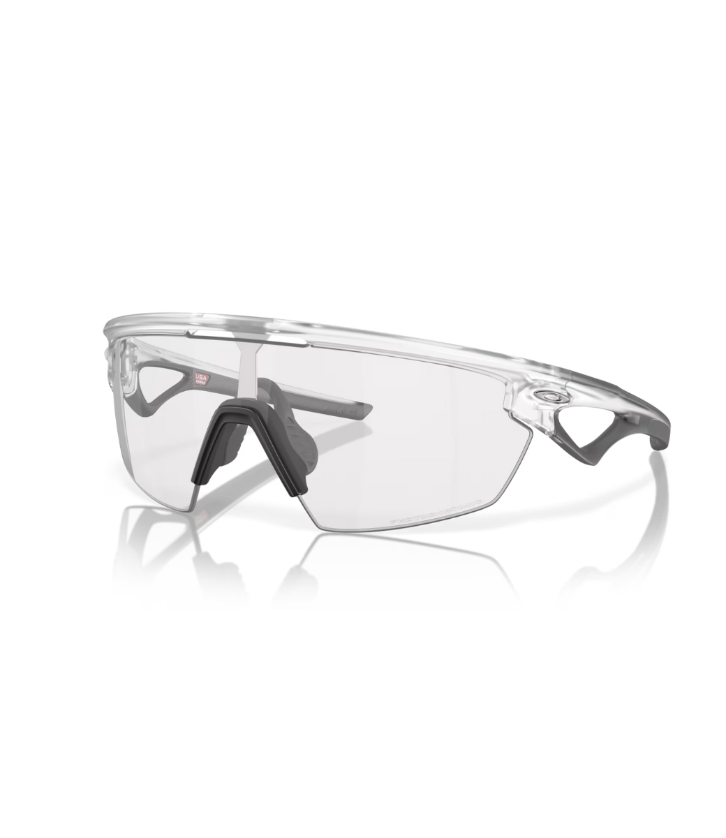 oakley-sphaera-clear-to-black-