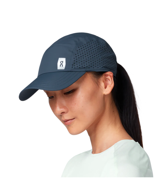 On Lightweight Unisex Cap Navy