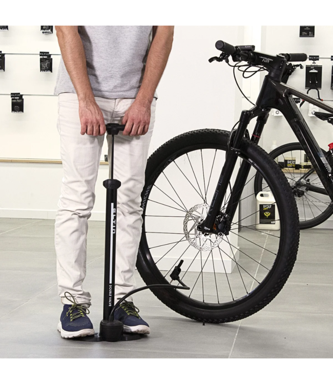 ELTIN Track Pump Aluminium/Black Manometer