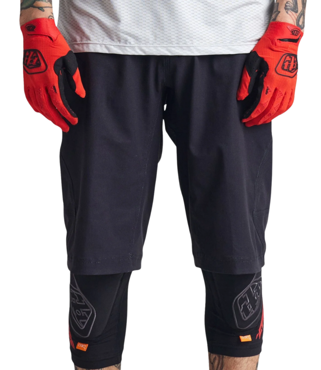 Skyline Air Short W/Liner Mono