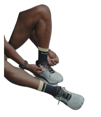 SWIFTWICK Swiftwick Aspire Mid-Crew Euro Stripe Navy Blue MD