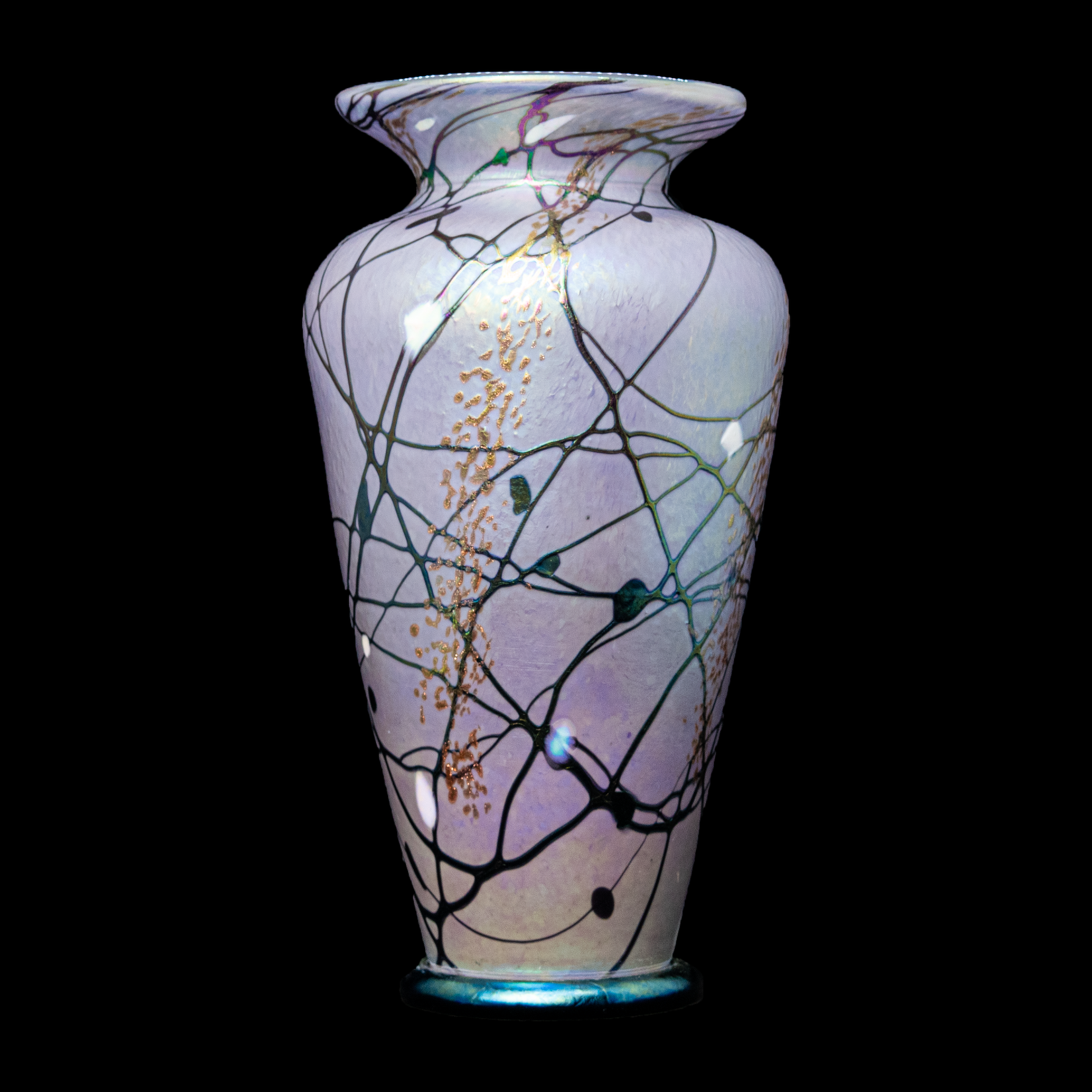 Vines Art Glass: Traditional Vase