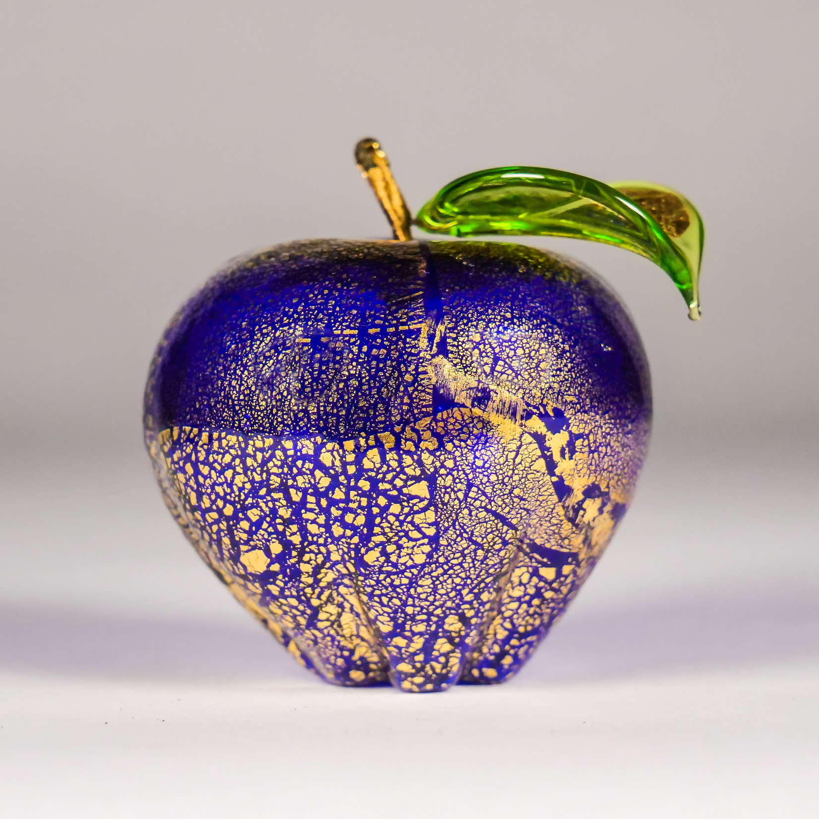 Via Graceffo Collection Via Graceffo: Murano Glass Apple