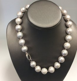 Silver Freshwater Pearl 18" Necklace