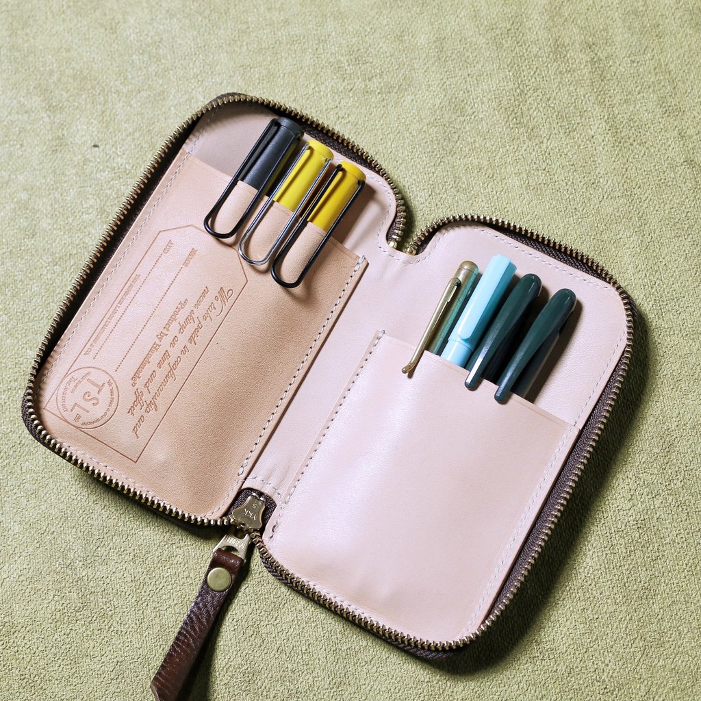 The Superior Labor Leather Zip Pen Case Brown