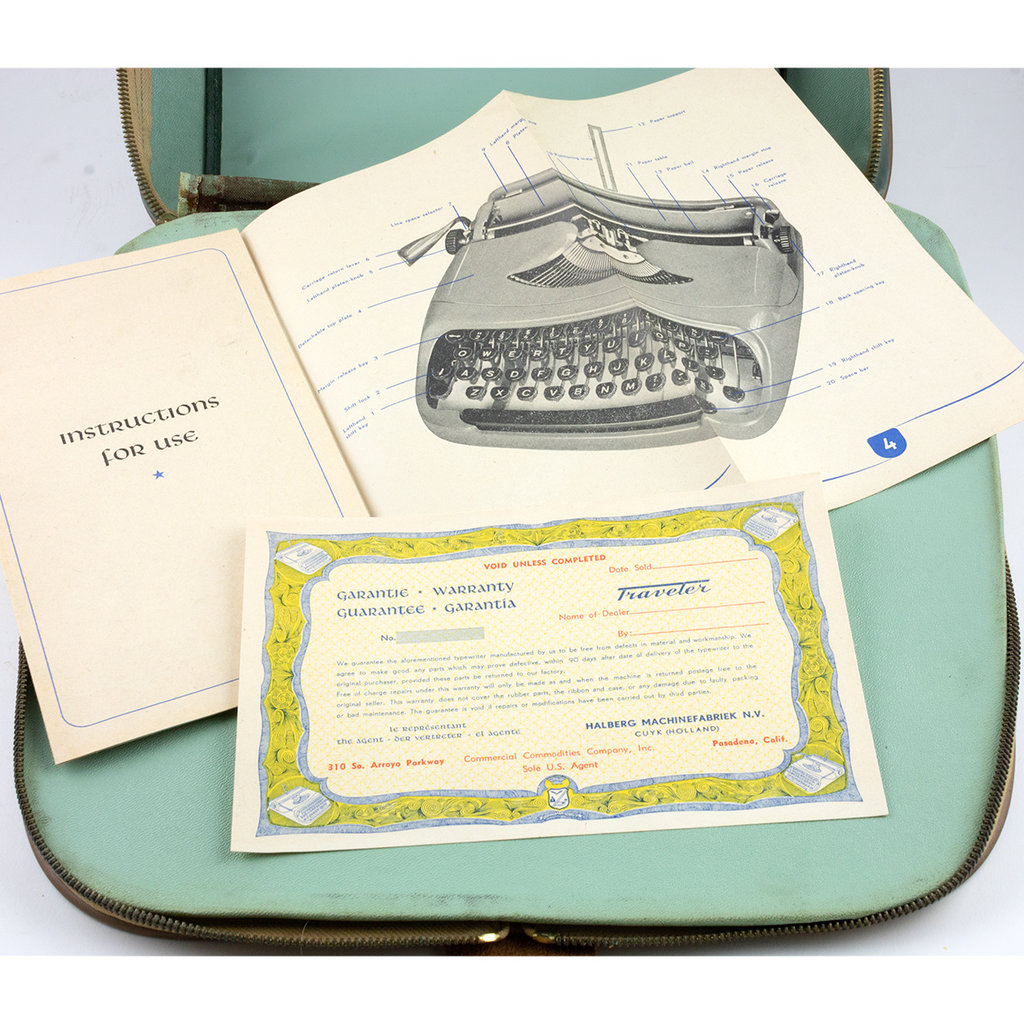 Traveler Green Typewriter
