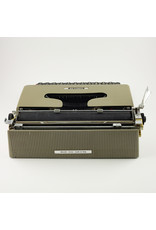 Olivetti Olivetti Lettera 22 Brown Typewriter
