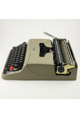 Olivetti Olivetti Lettera 22 Brown Typewriter