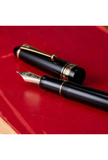 Pilot Pilot Custom 743 Black Fountain Pen