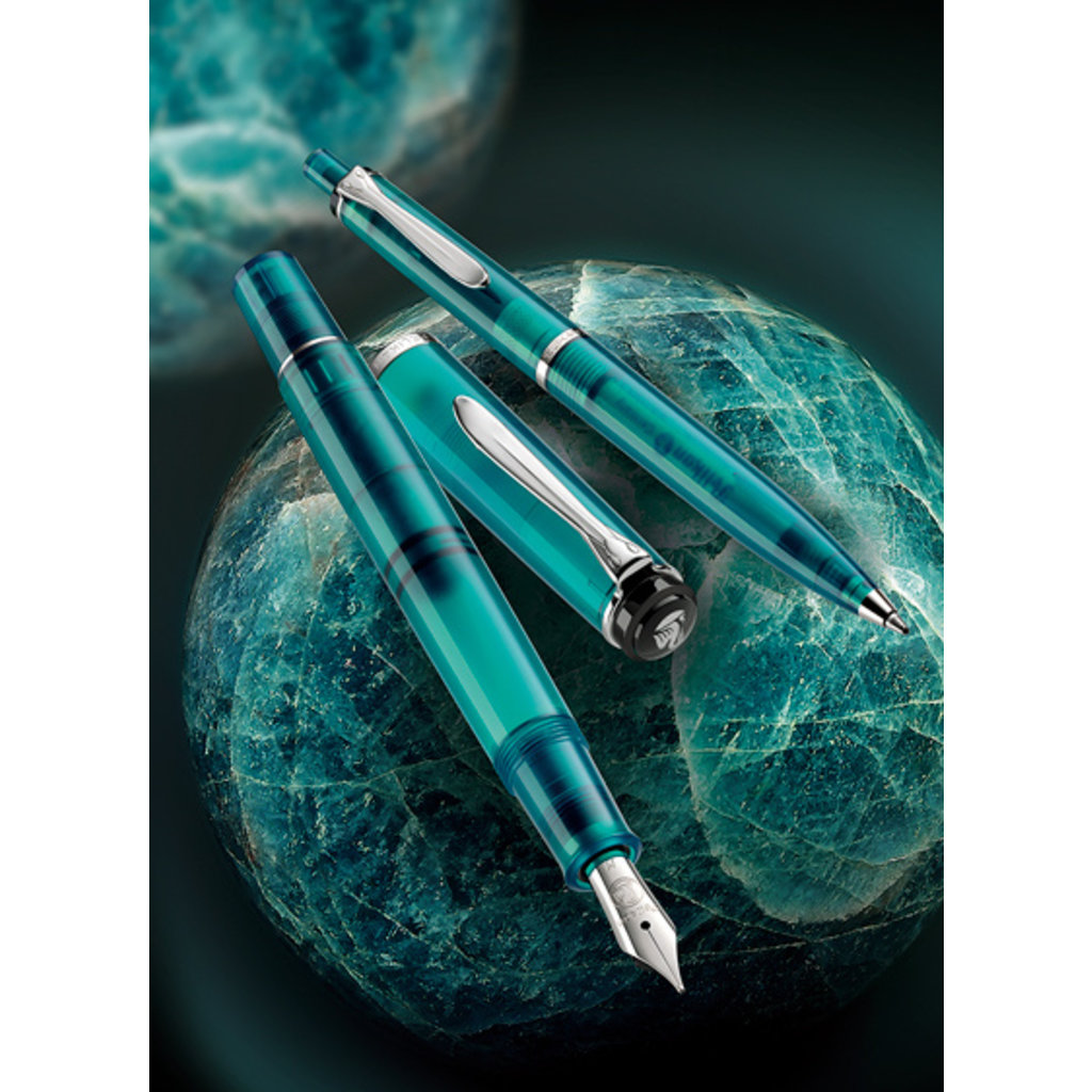 Pelikan Pelikan M205 Apatite Fountain Pen