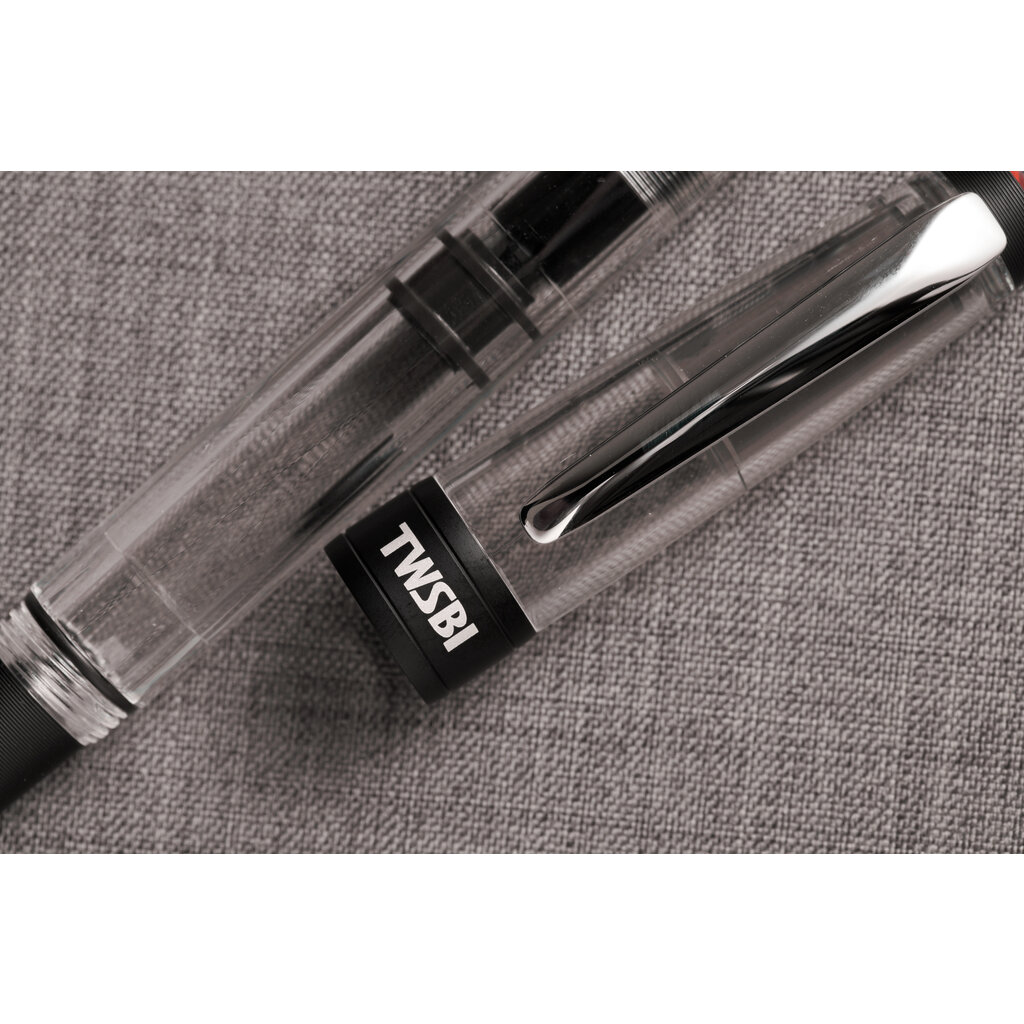 TWSBI TWSBI Diamond 580ALR Matte Black Fountain Pen