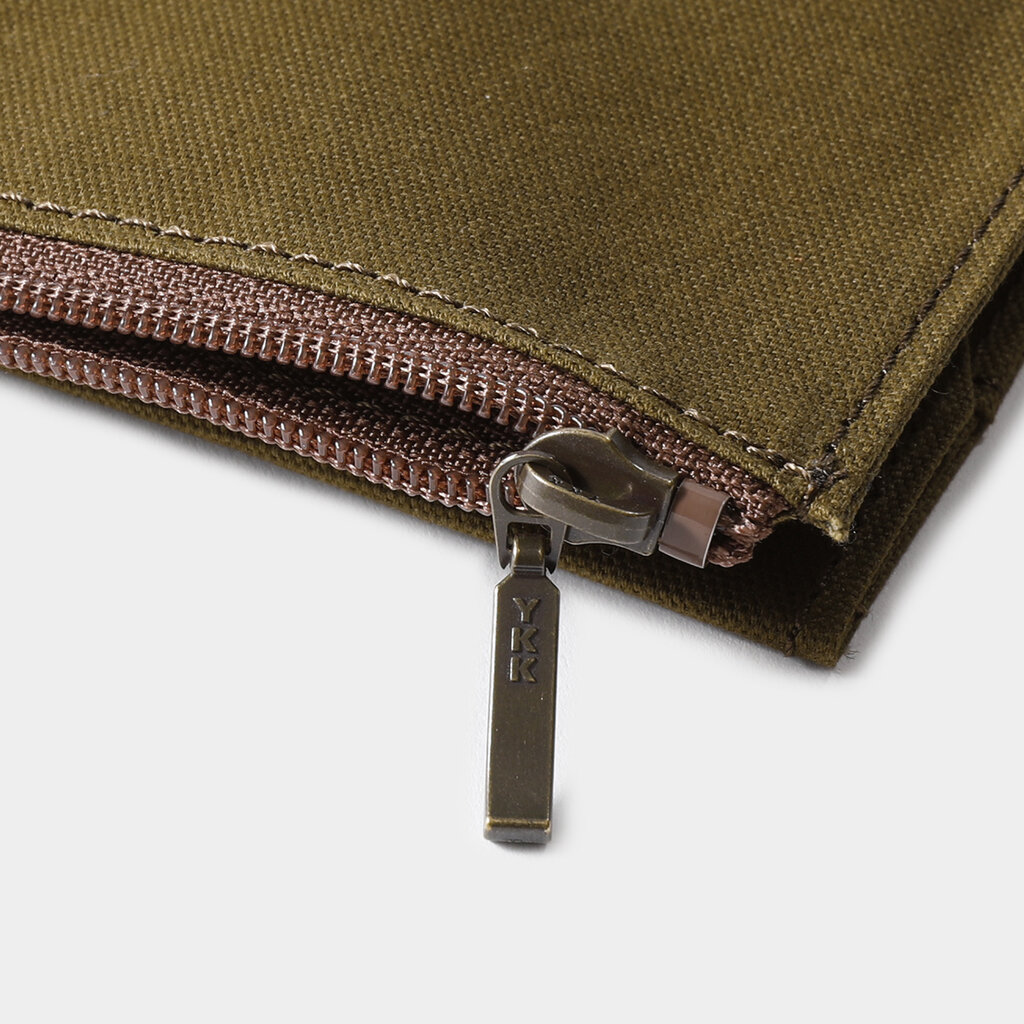 Traveler's Company Passport Size Cotton Zipper Case Olive oblation