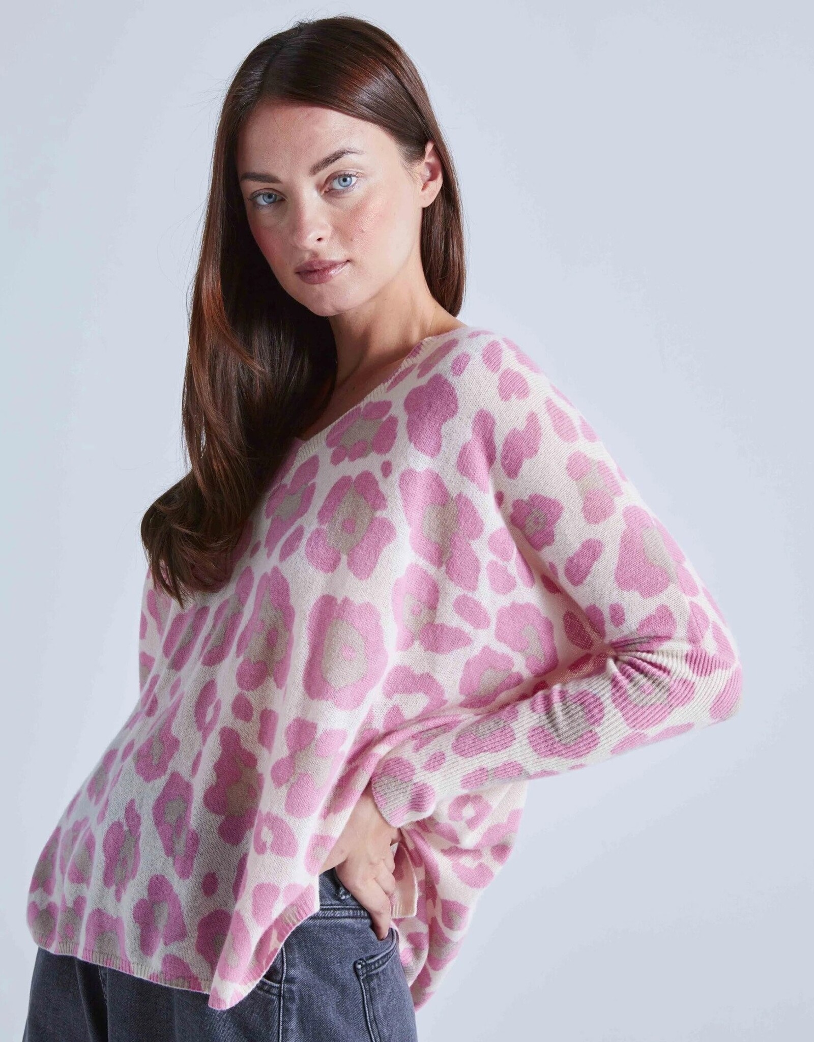 ABSOLUT CASHMERE CAMILLE PRINT LEO BUBBLEGUM