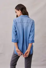 BELLA DAHL SHIRT TAIL BUTTON DOWN DENIM