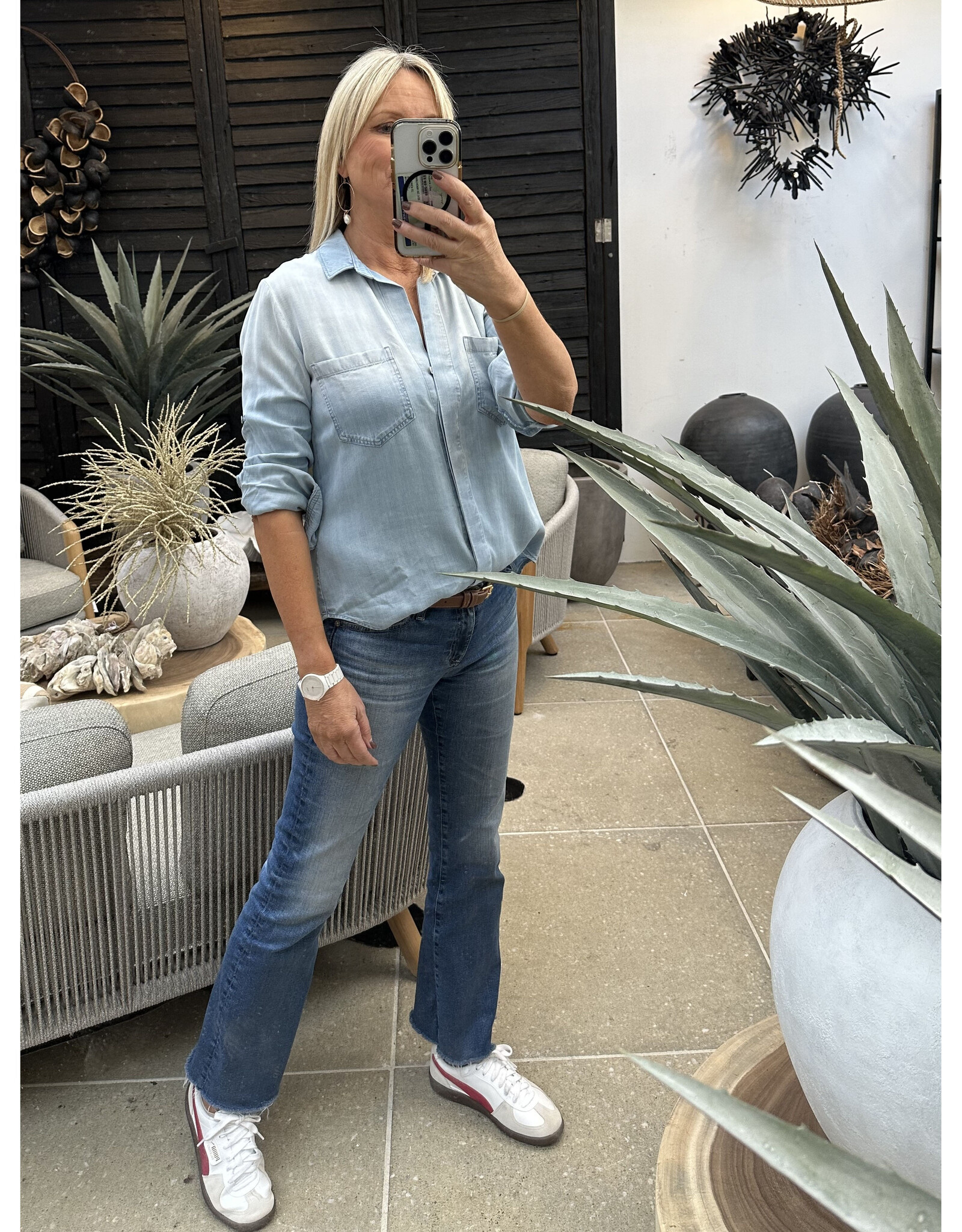 BELLA DAHL SPLIT BACK SHIRT DENIM