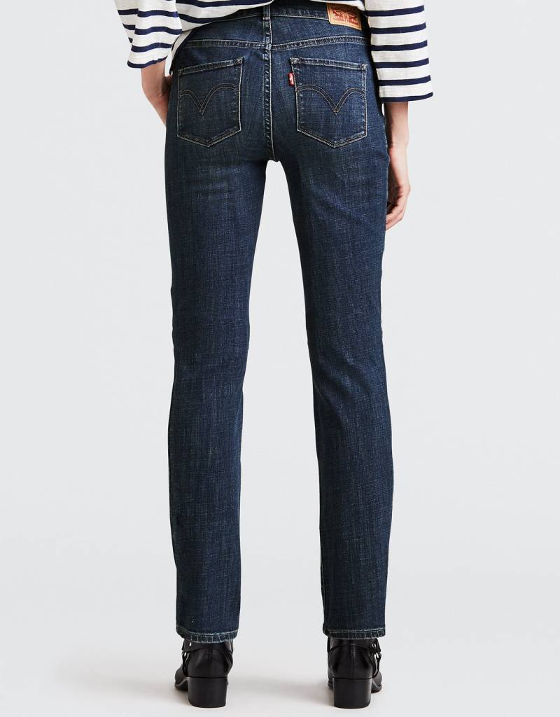 levi's classic straight