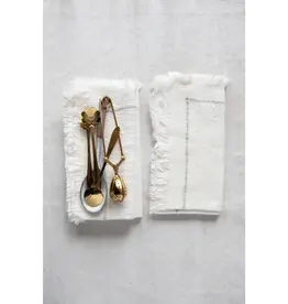 CC Off White Cotton Napkins w/ Fringe - Set of 4