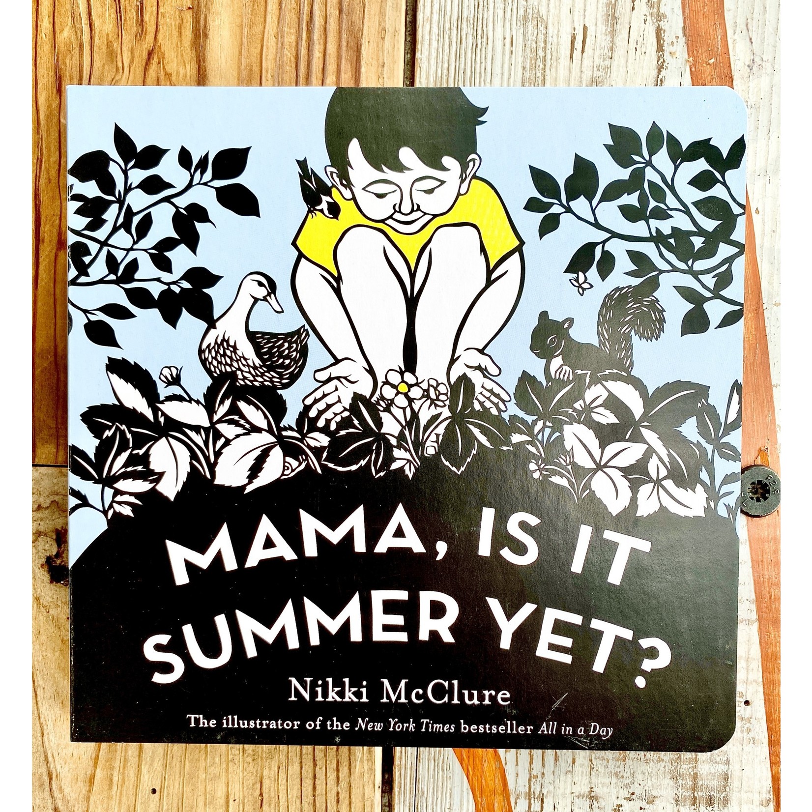 Nikki McClure Mama, Is It Summer Yet? Board Book - Nikki McClure
