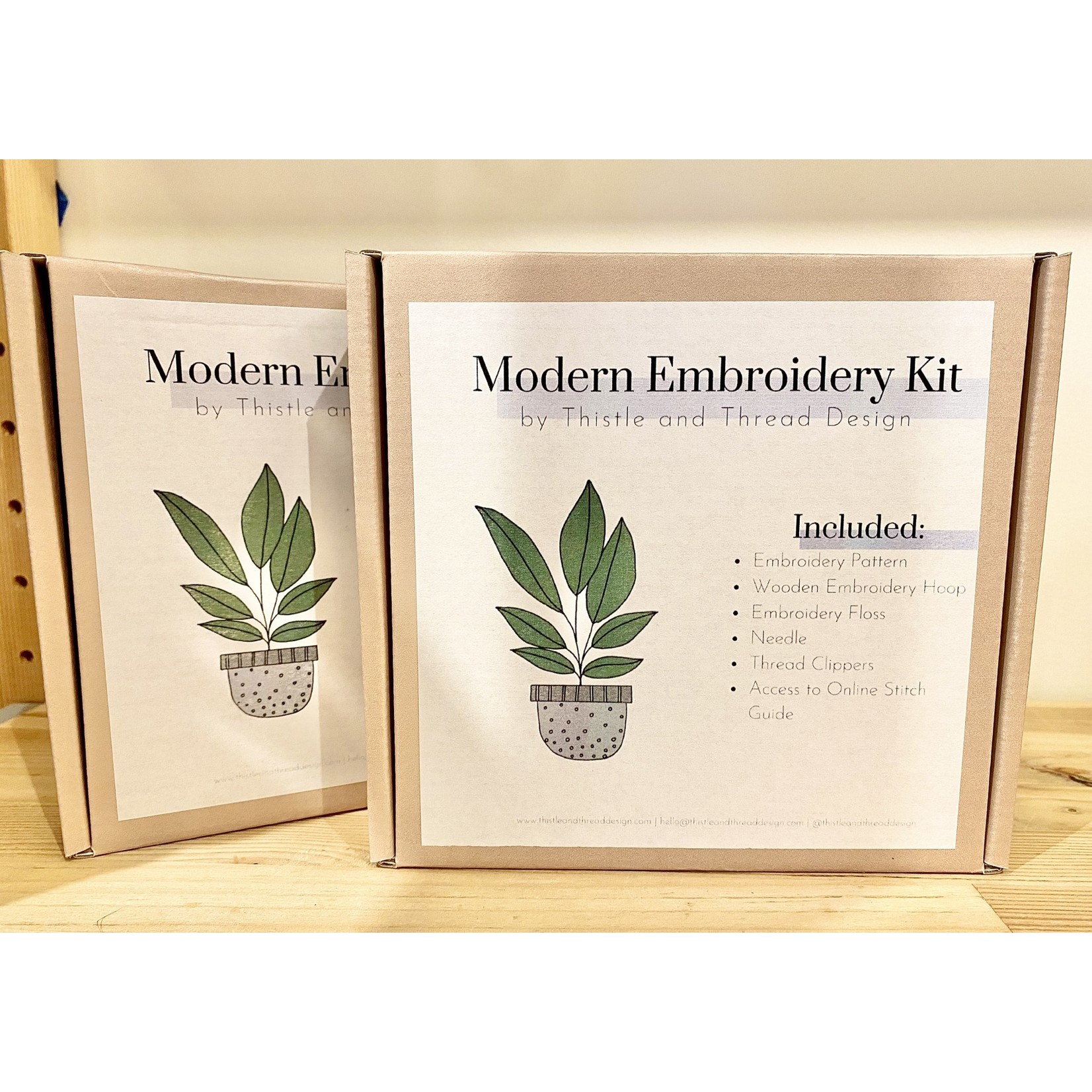 Spotted Planter Leafy Plant DIY Embroidery Kit
