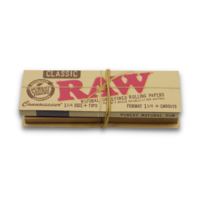 Classic Natural Connoisseur - 1 1/4 Rolling Papers w/Tips