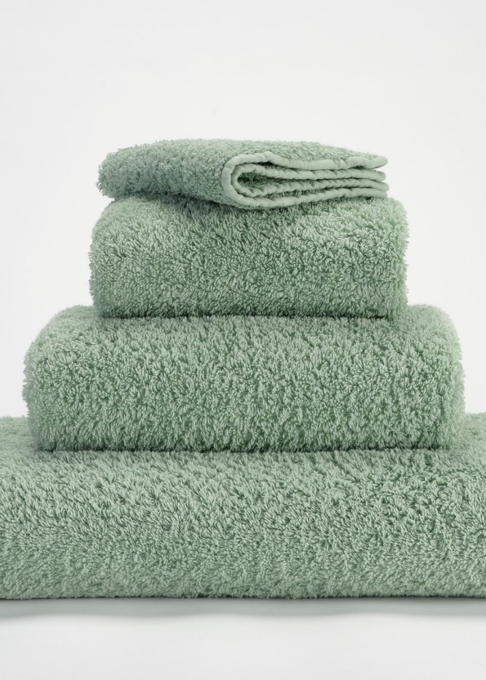 grey and aqua bath towels