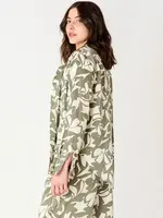 black tape Fuji top