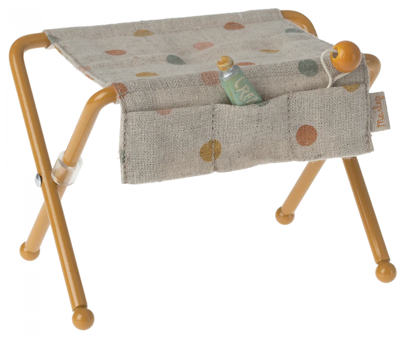 Maileg Nursery table, Baby mouse- Ocher