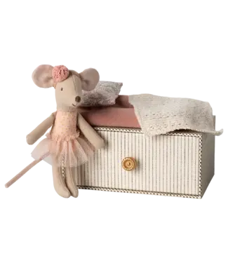 Maileg Dance Mouse in Daybed, Little Sister