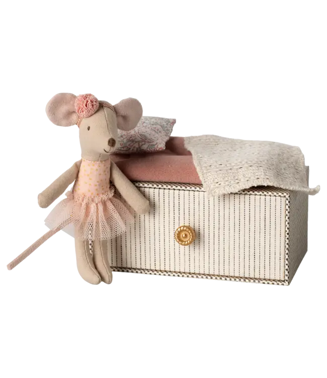 Maileg Dance Mouse in Daybed, Little Sister