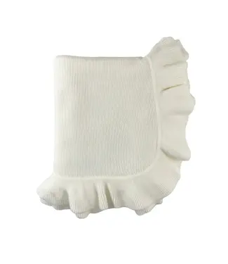 A Soft Idea Ruffle Edge Knitted Blanket