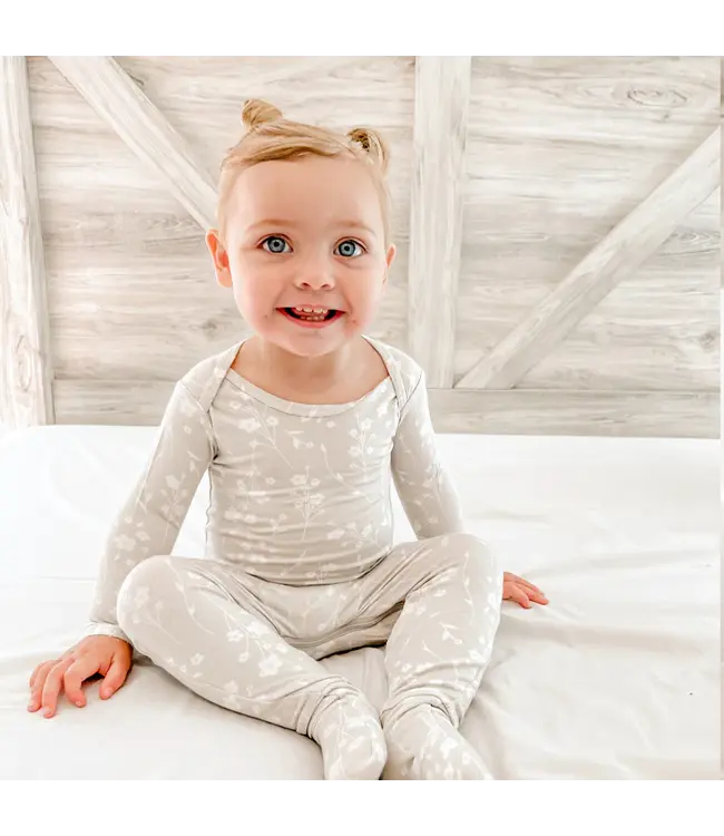 gunamuna Magnolia Convertible Romper Footie