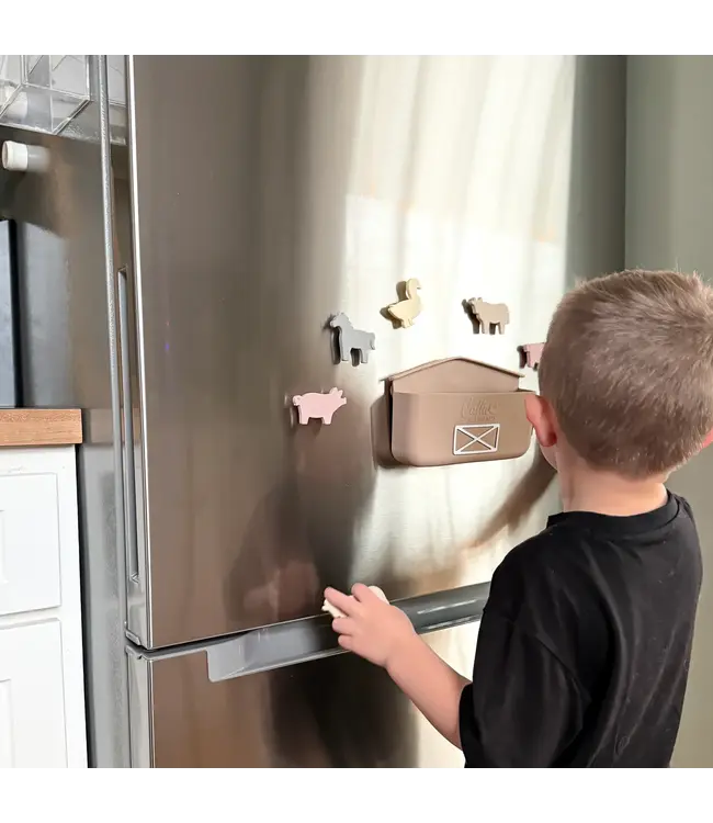 Calla & Friends Farm Suction Play Set