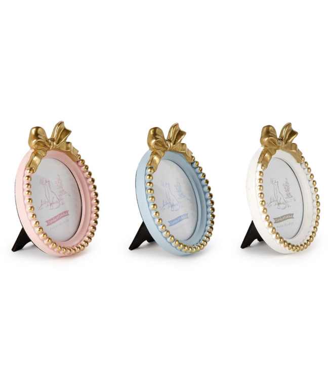 cupcakes & cartwheels Golden Bow Round 4 x 4 Photo Frame