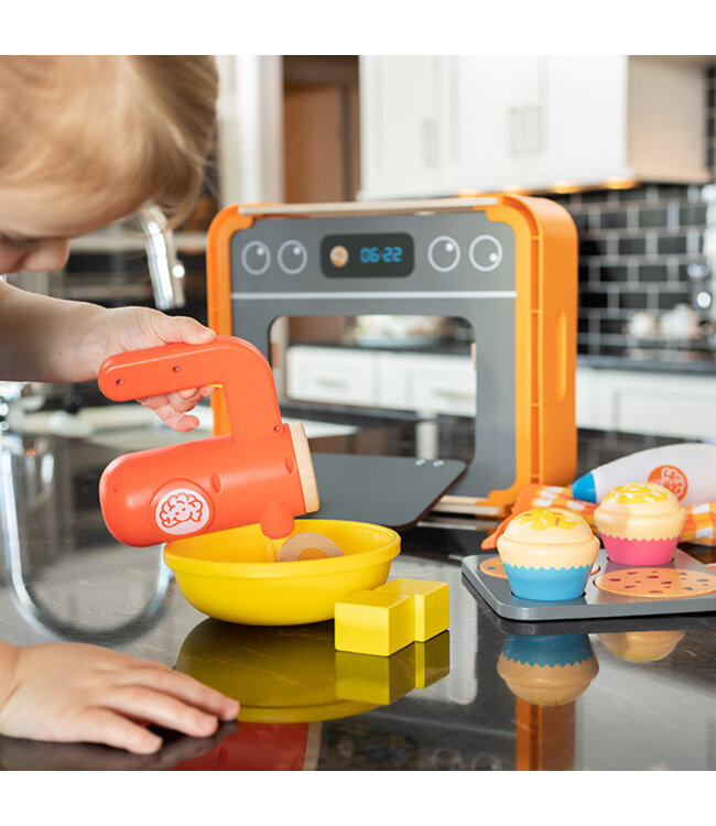 Fat Brain Toy Co Pretendables Bakery Set