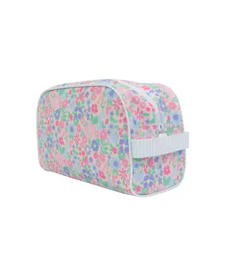 Apple of My Isla The Dopp Kit