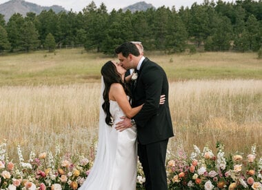 A La Carte Wedding Florals 