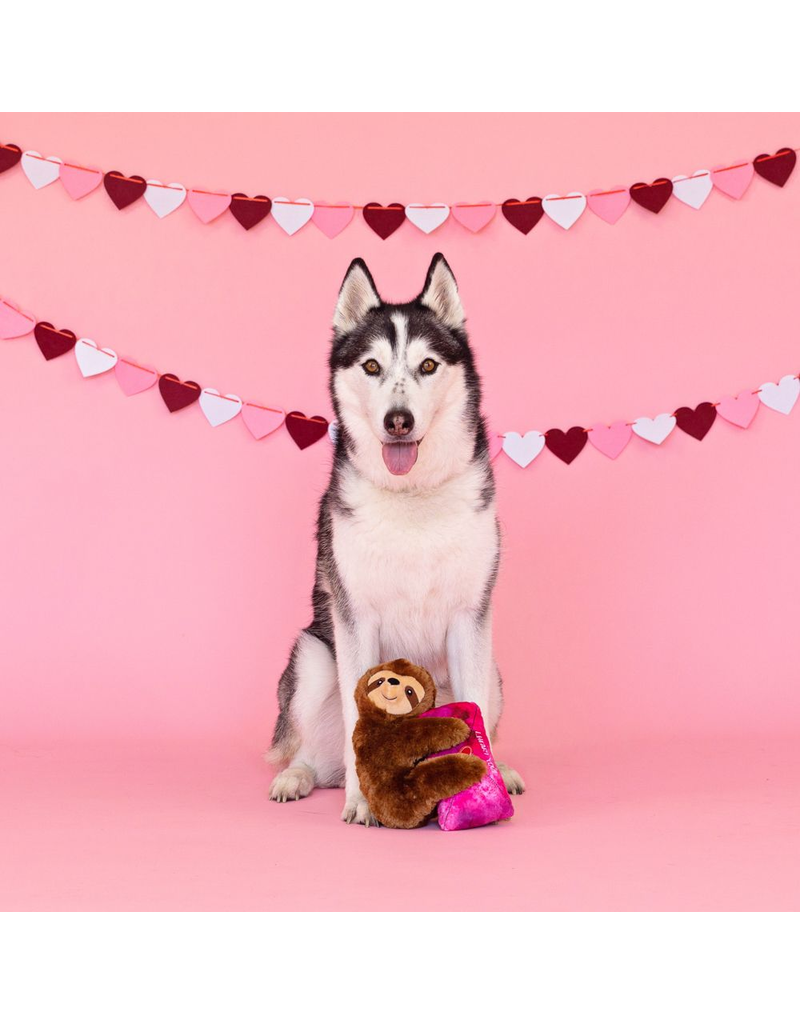 https://cdn.shoplightspeed.com/shops/614283/files/60335994/800x1024x2/pet-shop-pet-shop-fringe-studio-valentines-day-plu.jpg