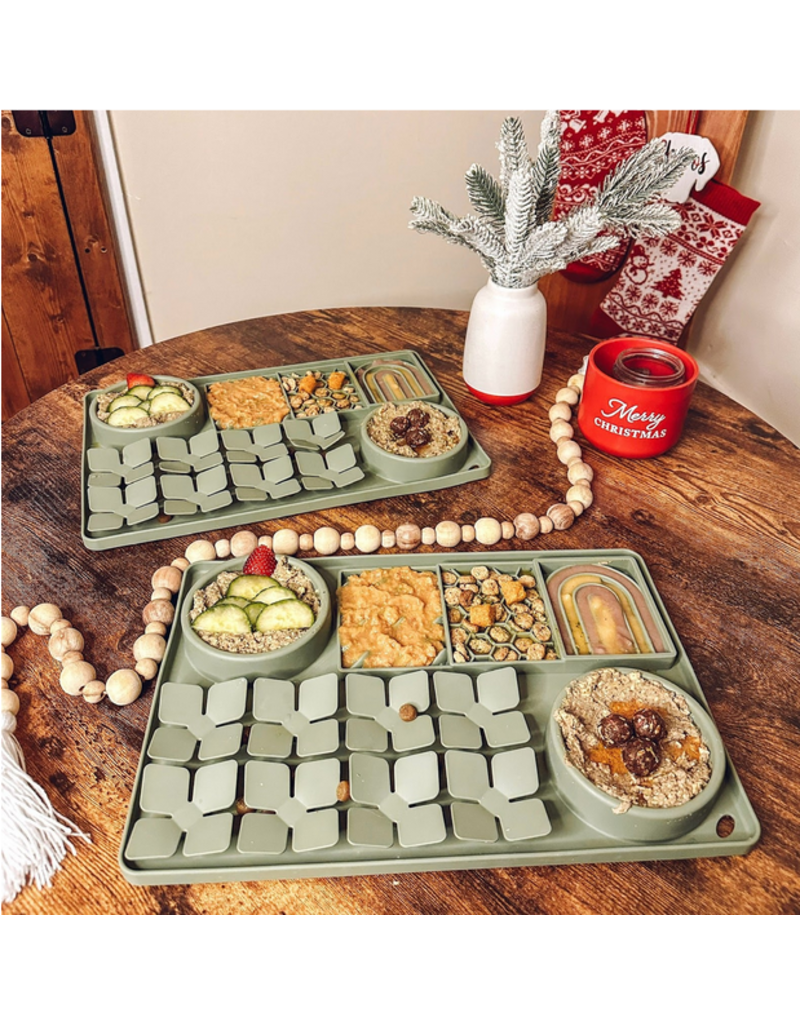 Pawsome Tails Pawsome Tails | Multifunctional Licking Mat w/ Bowls Sage