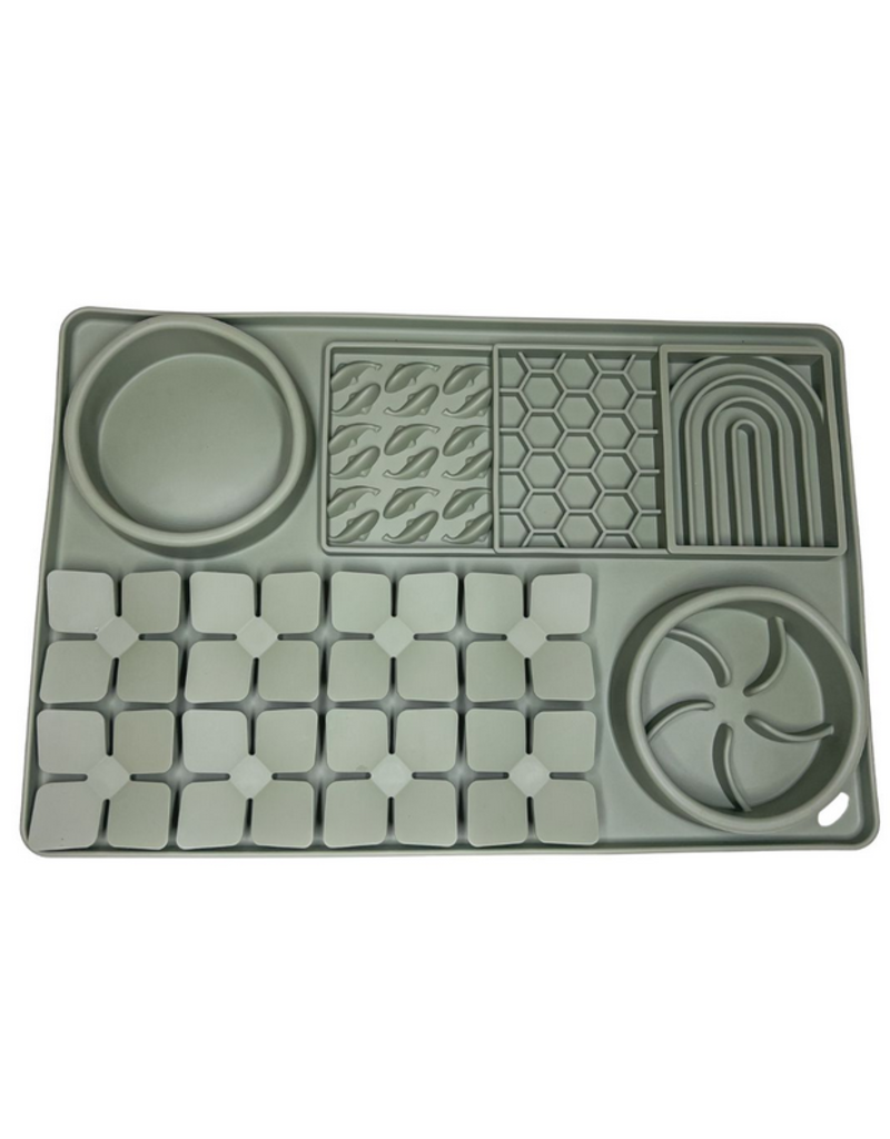 Pawsome Tails Pawsome Tails | Multifunctional Licking Mat w/ Bowls Sage